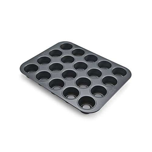 Chicago Metallic Professional 20Cup Tea Cake Pan 14Inchby105Inch