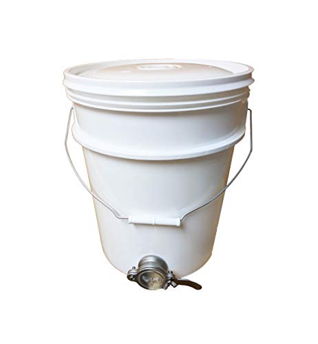 ApiHex Plastic Bucket 5 Gallon (20 Quart) White with Valve Stainless Steel Honey Gate (Stainless Steel Valve)